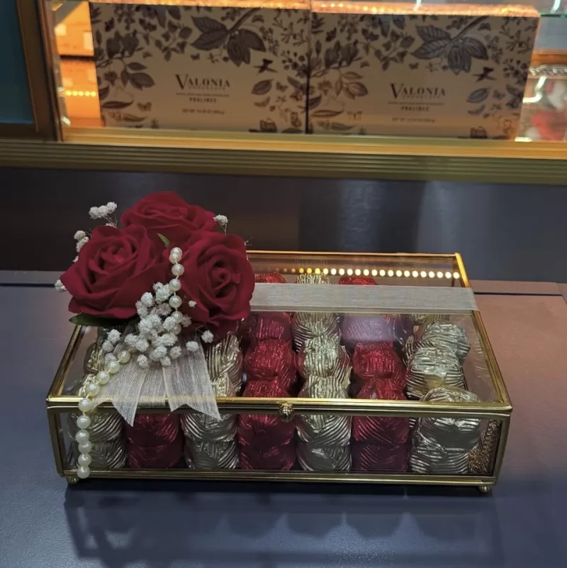 Cam Sandık İsteme Çikolatası