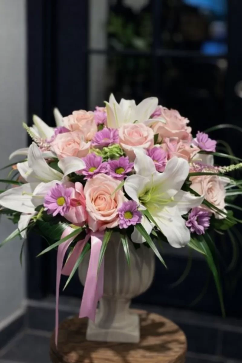 Pembe Zarafet Aranjmanı